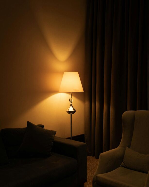 Simple Tips for Creating a Cozy and Inviting Home Environment